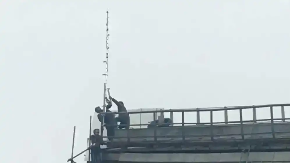 中继台设备照片